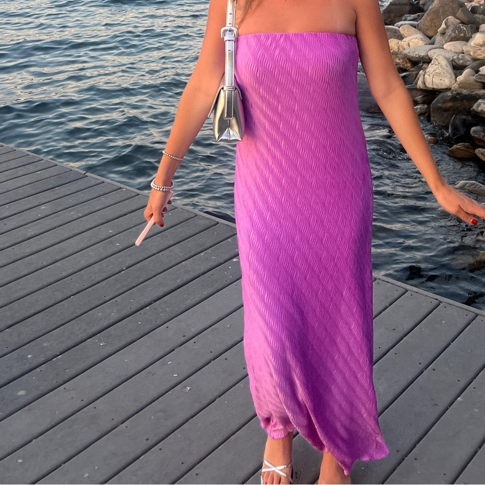 Astr Purple Midi Dress - Picture 4 of 4